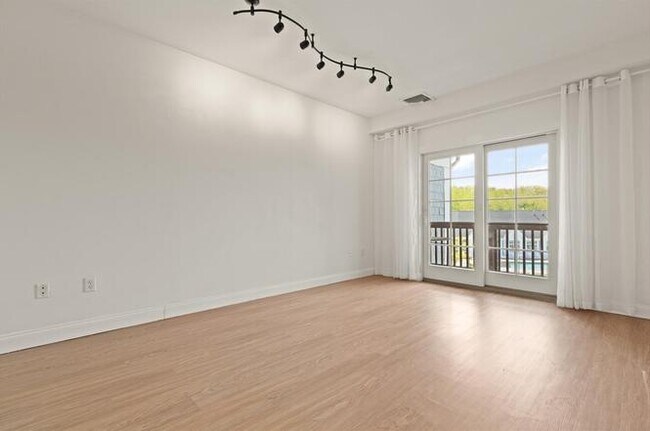 Foto del edificio - Commerce