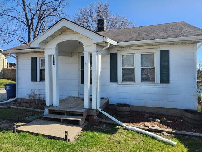 Building Photo - 610 McKinley Ave