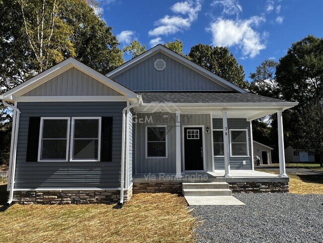 Foto del edificio - 38 Meadow View Ln