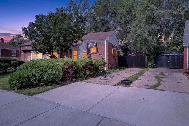 Foto del edificio - 9722 S Merrion Ave