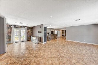 Building Photo - 4153 Woodcrest Rd
