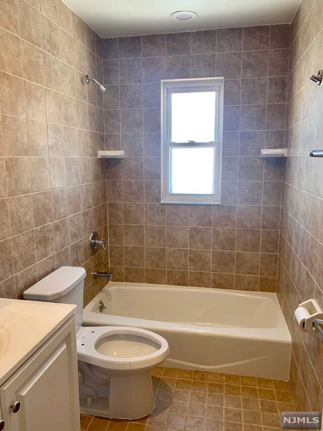 20 Rosol Ln Unit 15, Saddle Brook, NJ 07663 Room for Rent in Saddle