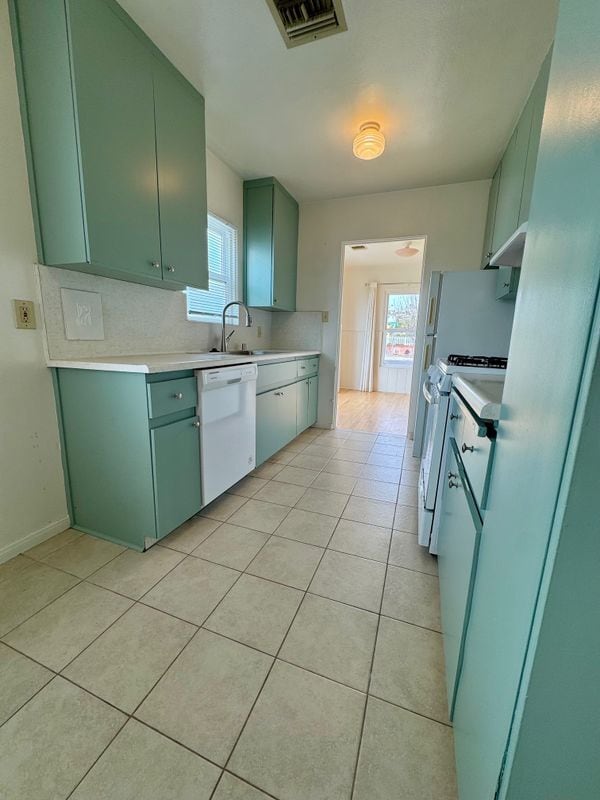 Building Photo - 803 Van Nuys St