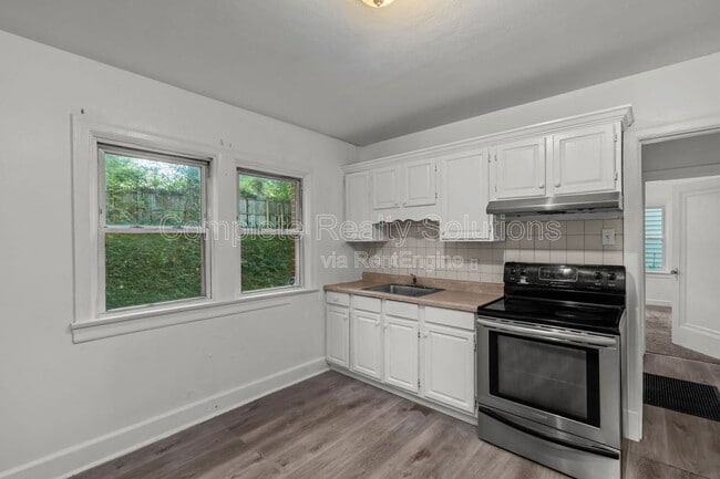 Photo - 147 Chambers Rd House