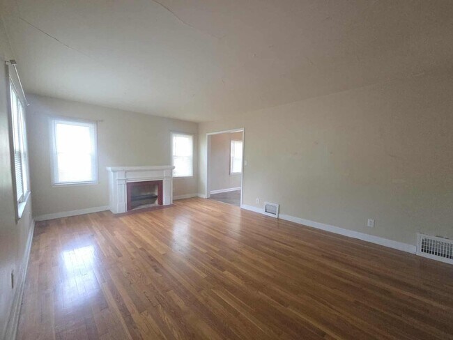 Foto del edificio - Spacious home for rent!