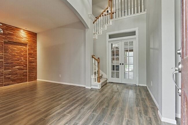 Building Photo - 1618 Calmar Dr