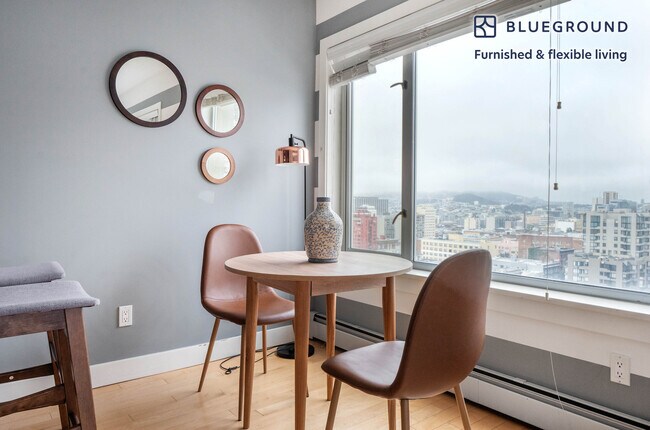 Foto del edificio - 899 Pine St