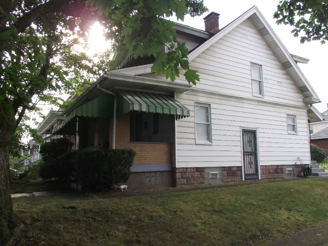 Photo - 241 Boden Ave (Carnegie, PA) House