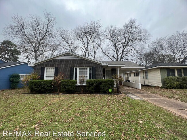 Building Photo - 3 br, 1 bath House - 4414 Akard