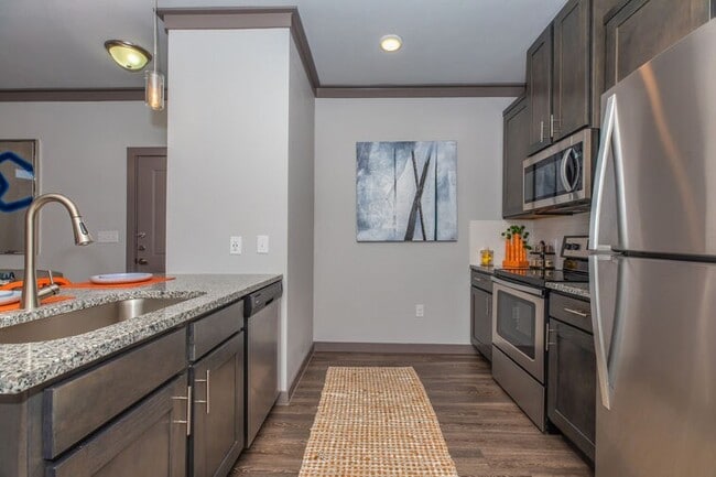 Building Photo - 9393 Farm to Market 1960 Bypass Rd W