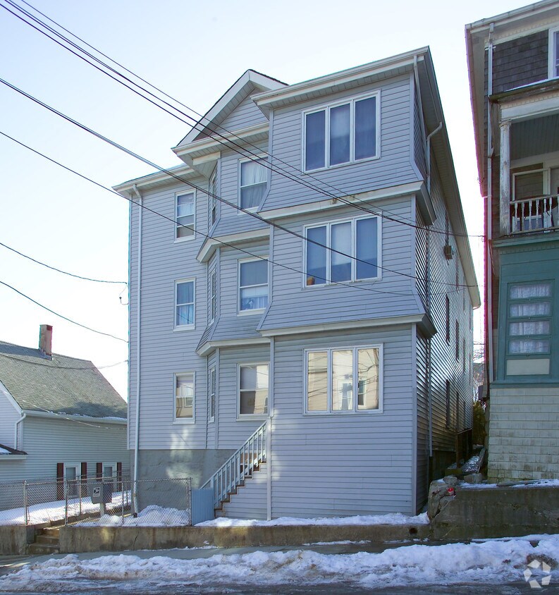 Primary Photo - 212-218 Lowell St