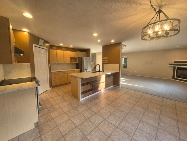 Building Photo - 6700 Acreman Pl