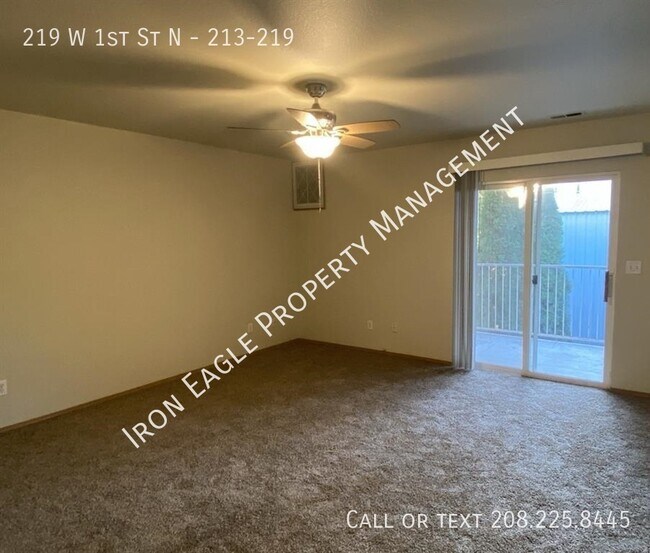 Building Photo - 219 W 1st St N