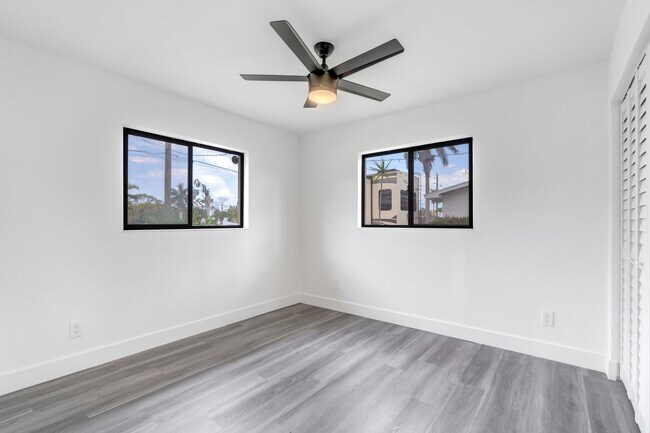 Dormitorio - 16320 John Morris Rd
