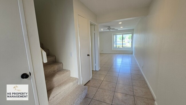 Building Photo - 1542 Granite Hills Dr