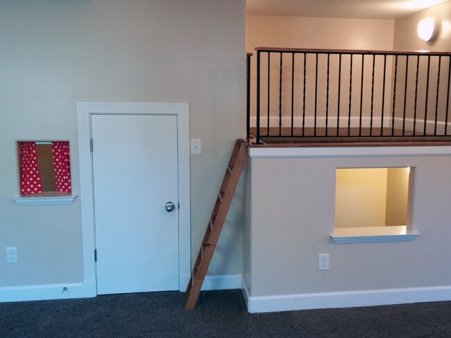 Foto del edificio - Spacious Alpine Home w/ Separate Basement ...