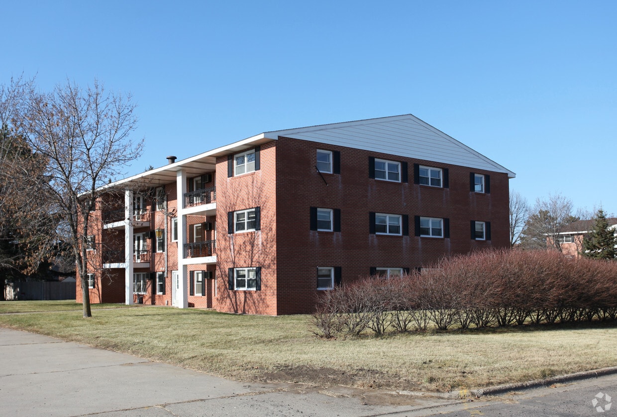 733 8th Ave, Sauk Rapids, MN 56379 Apartments in Sauk Rapids, MN