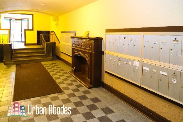 Building Photo - 4827 N Damen Ave