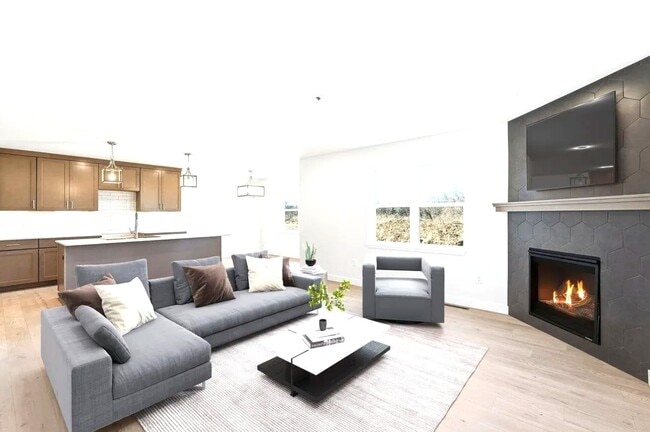 Building Photo - 290 Santa Maria Dr