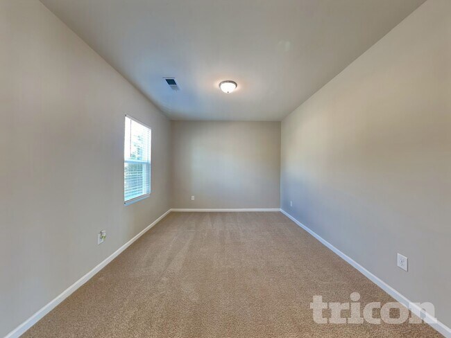 Building Photo - 119 Sorrento Dr