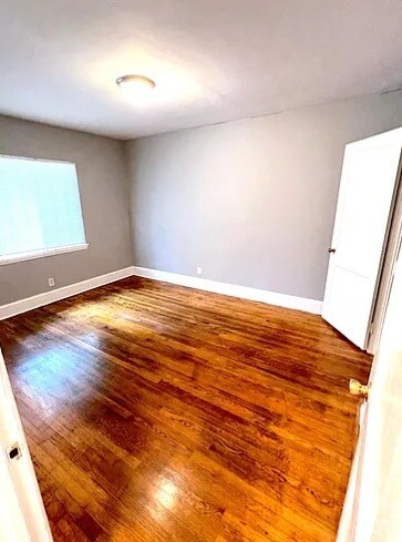 Foto del edificio - 434 Sylvania Ave
