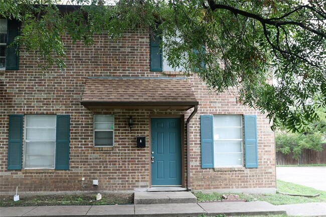 Building Photo - 1122 Oxford St
