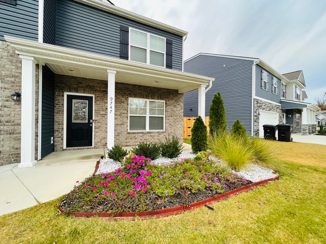 Foto principal - 9747 War Admiral Ln