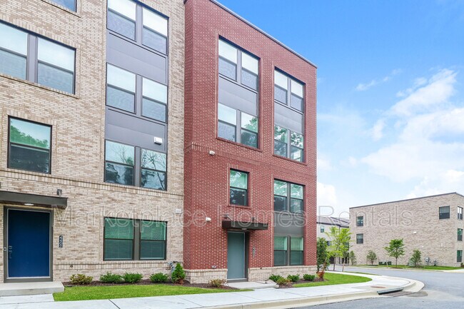 Foto del edificio - 4304 Roland Heights Ave