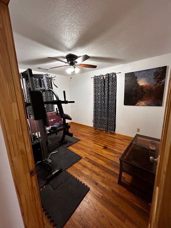 Foto del edificio - 4216 S Travis St
