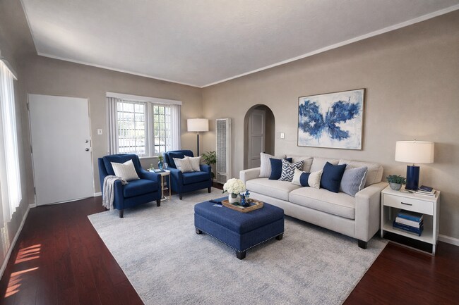 Building Photo - LB0211