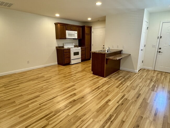 Foto del edificio - 1416 W Mulberry St