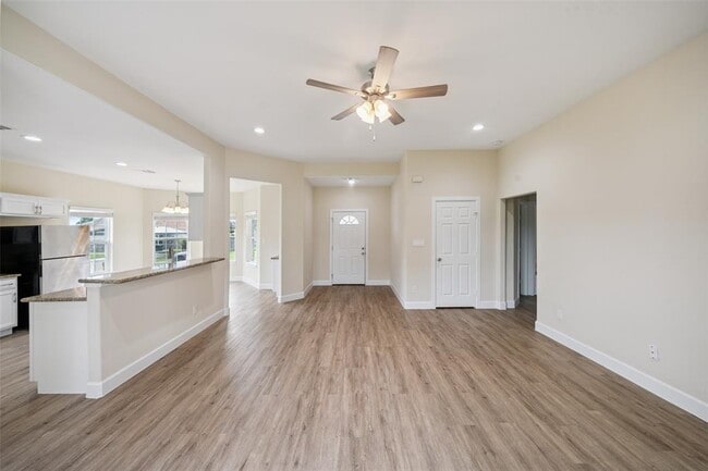 Building Photo - 14107 Overstreet Dr