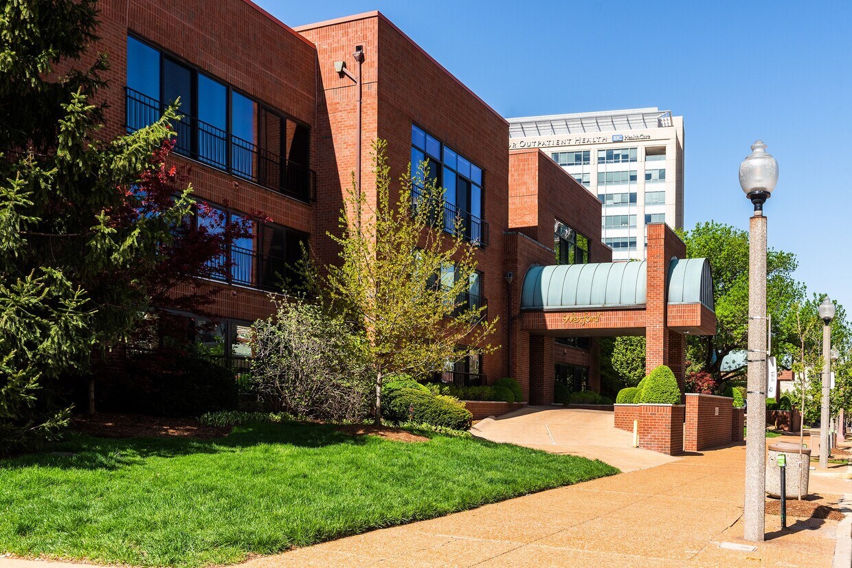 4554 Laclede Ave Unit 107, St. Louis, MO 63108 Condo for Rent in St