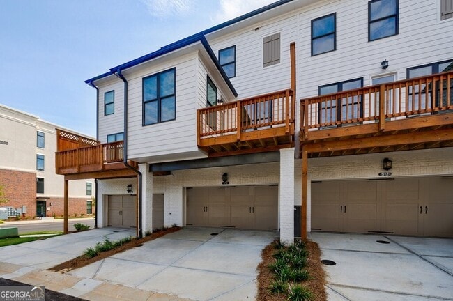 Building Photo - 510 Healy Dr