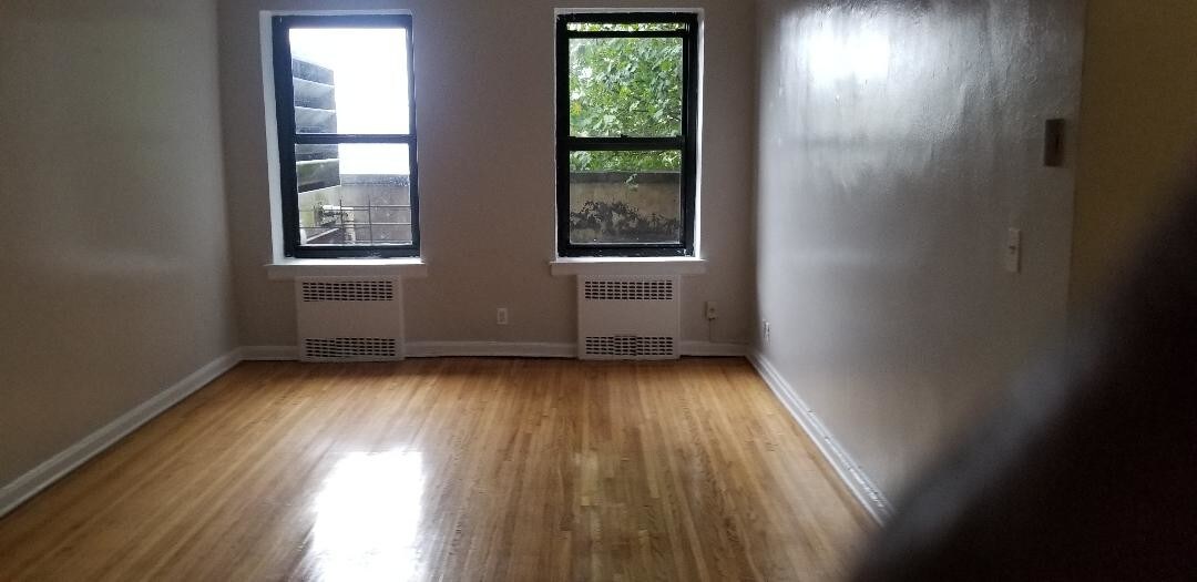 Primary Photo - 87-50 Kingston Pl
