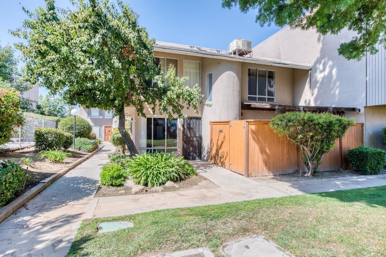 Foto principal - 6654 N 3rd St