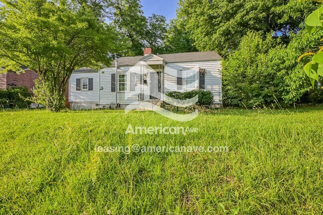 Foto del edificio - 2690 Suwanee Ave