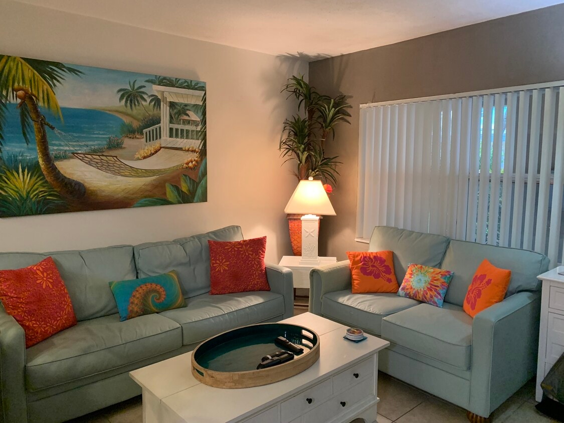 283 104th Ave Unit 101, Treasure Island, FL 33706 Condo for Rent in