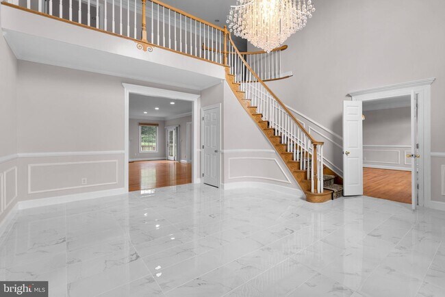 Building Photo - 10400 Boswell Ln