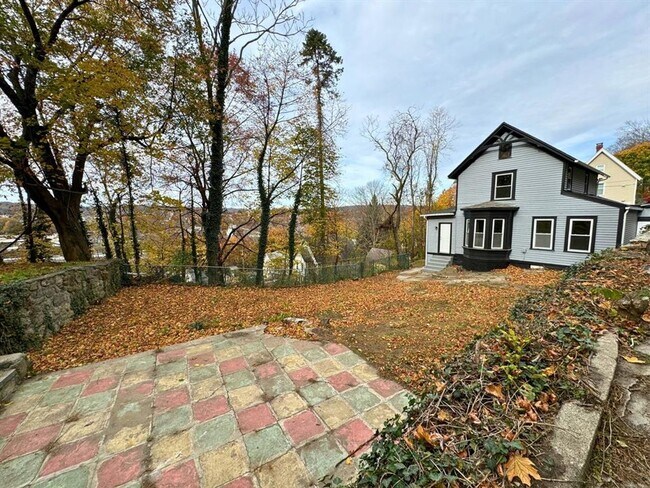 Foto del edificio - Single Family House