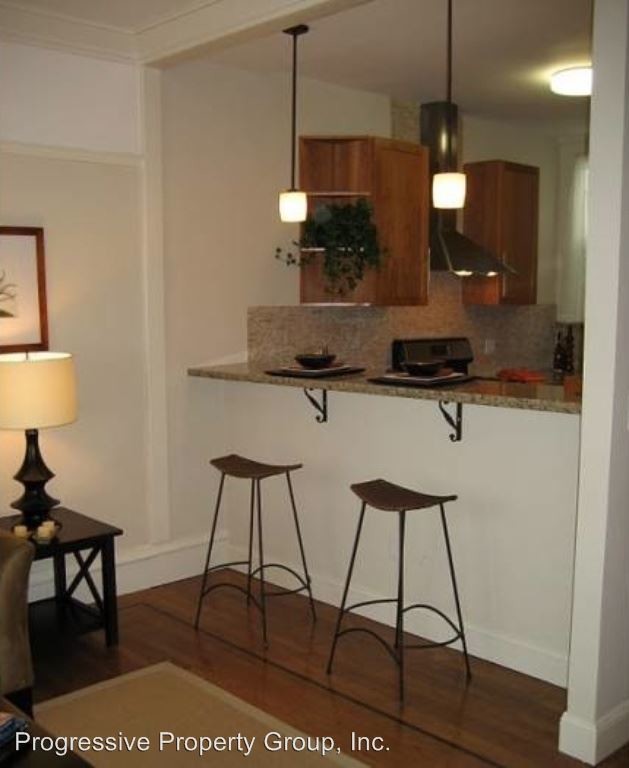 Building Photo - 1 br, 1 bath House - 2261A Fulton Street