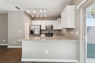 Building Photo - 2150 W Alameda Dr