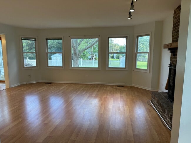 Foto del edificio - 2083 Westfield Dr