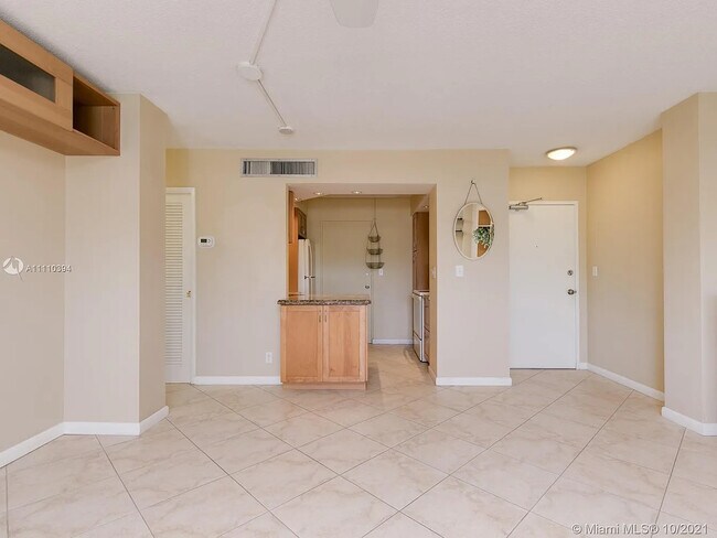 Foto del edificio - 1831 NE 38th St