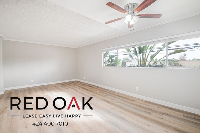 Foto del edificio - 15405 Vanowen St