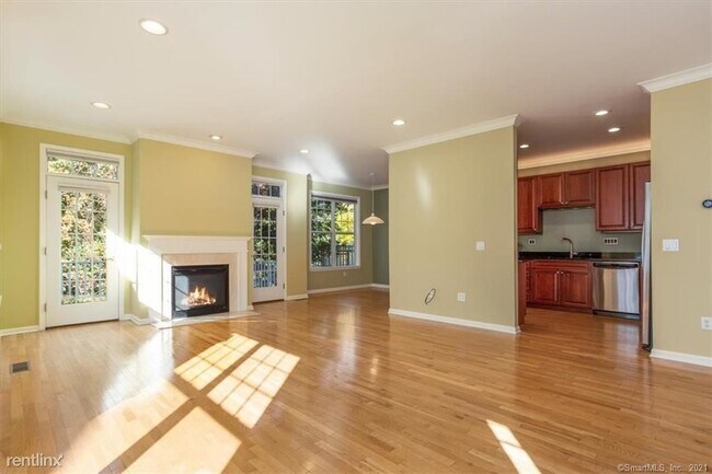 Foto del edificio - 3 br, 3.5 bath House - 90 Goodwin Cir # 90