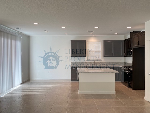 Building Photo - 5450 Trimonti Cir