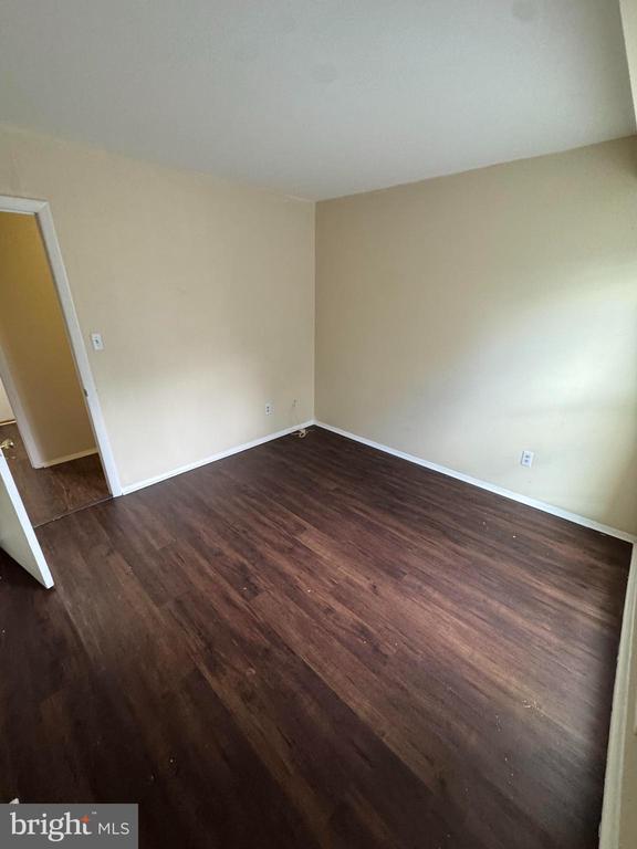 Foto del edificio - 11919 Parklawn Dr