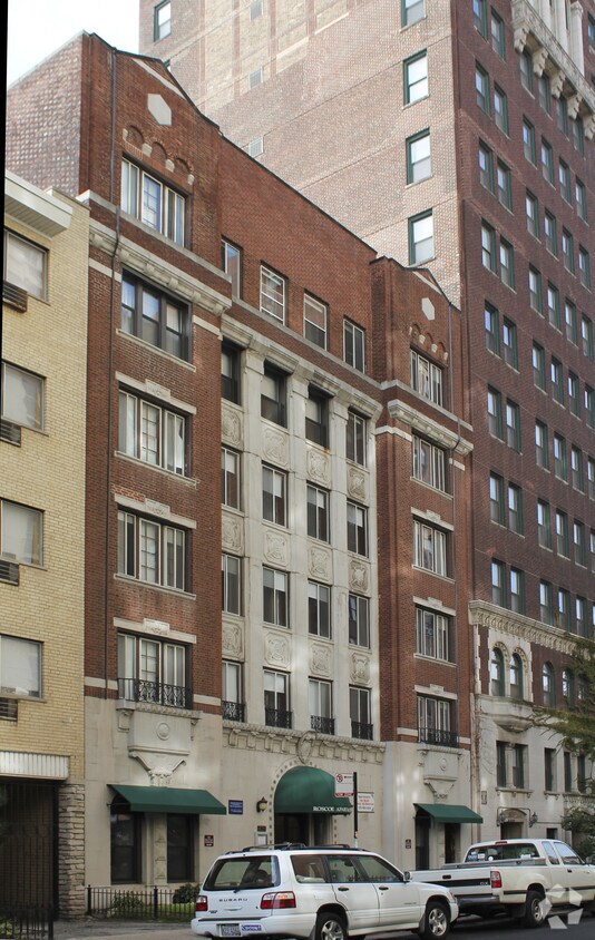 427 W Roscoe St, Chicago, IL 60657 Apartments Chicago, IL