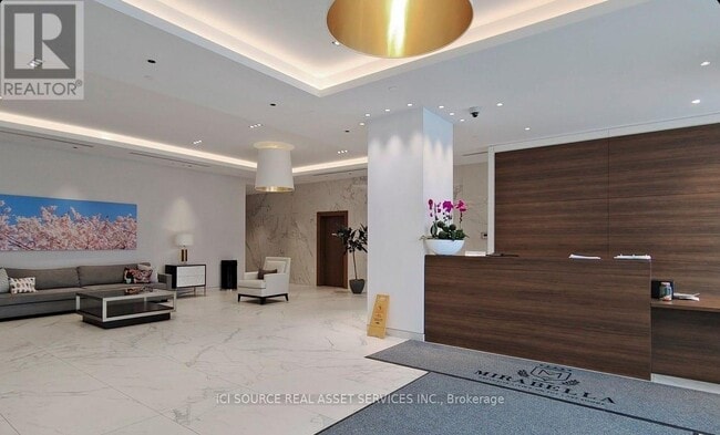 Photo du bâtiment - 1926 Lake Shore Blvd W